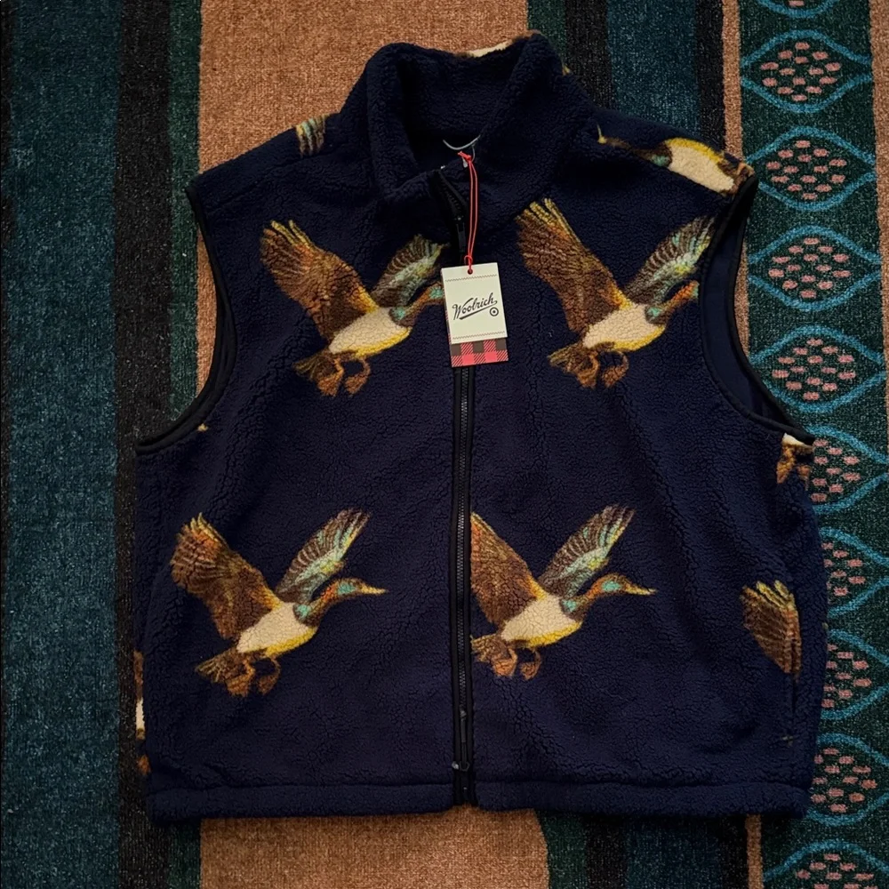 Woolrich x Target Duck Design Vest - Large - Picture 2 of 10